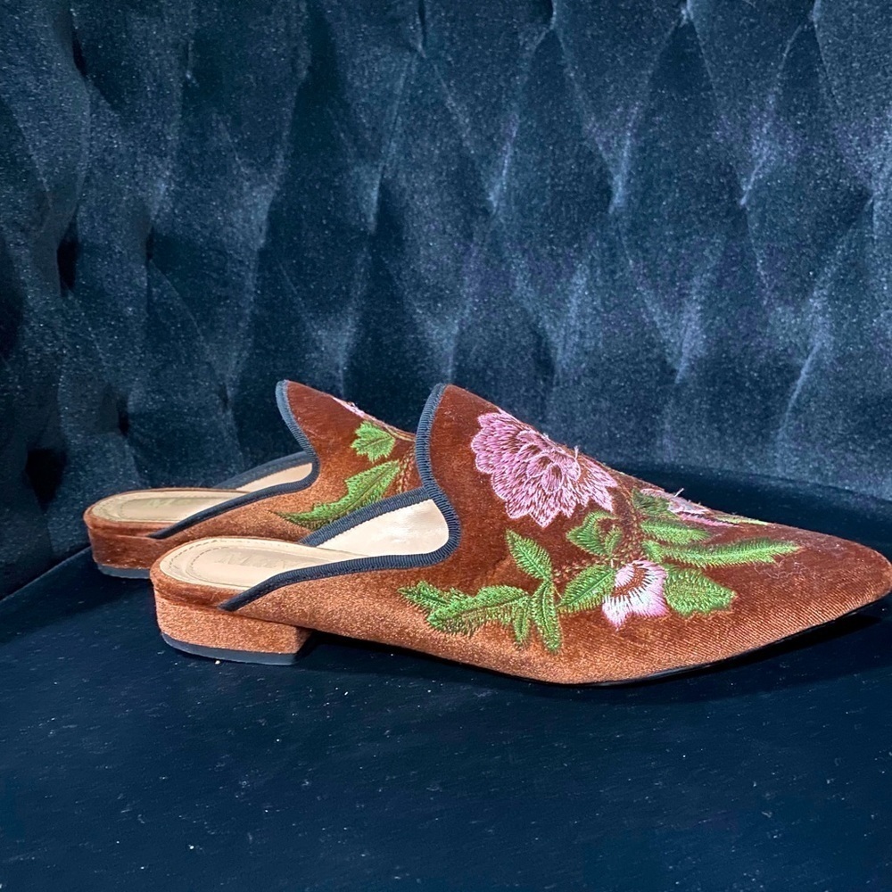 Mavirs - Embroidered Rose Loafers